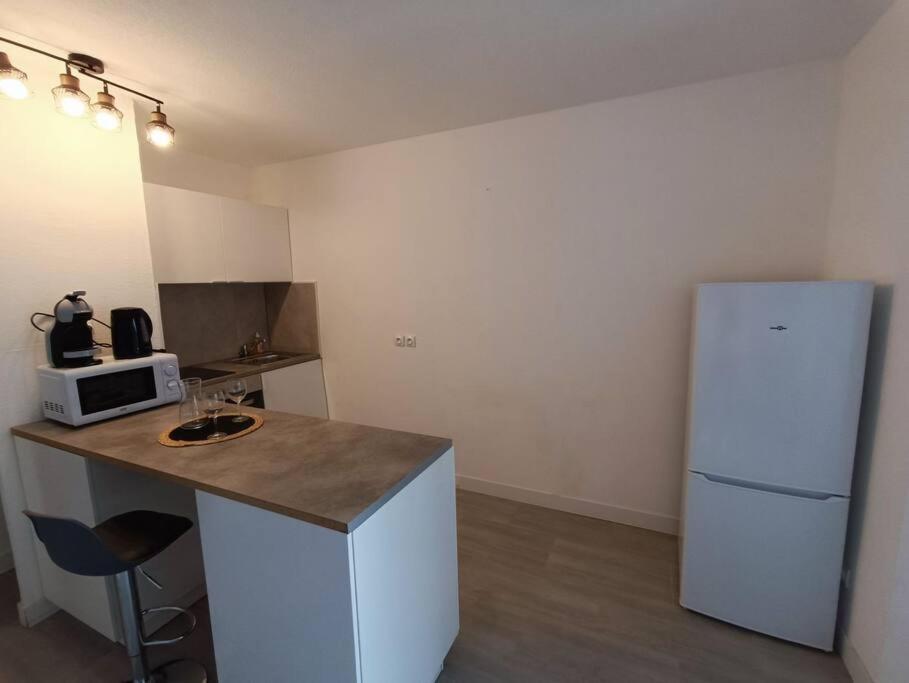 Appartement Tout Equipe 2 A 4 Couchages St Charles Marsilia Exterior foto